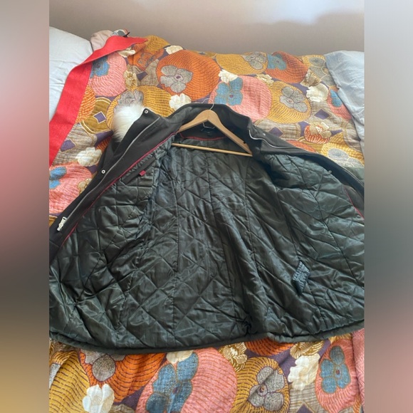 Gorgeous winter coat with detachable fur trimmed hood - Picture 4 of 7